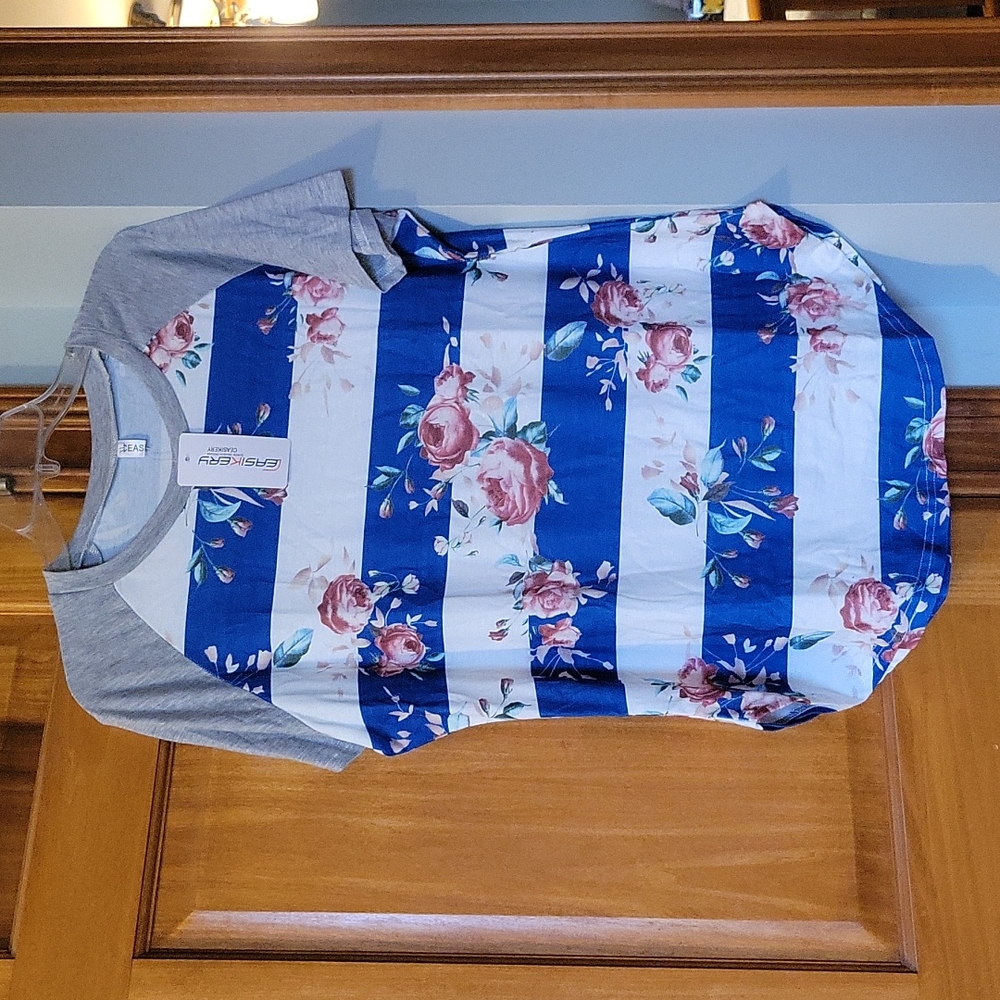 Womens stretchy tshirt